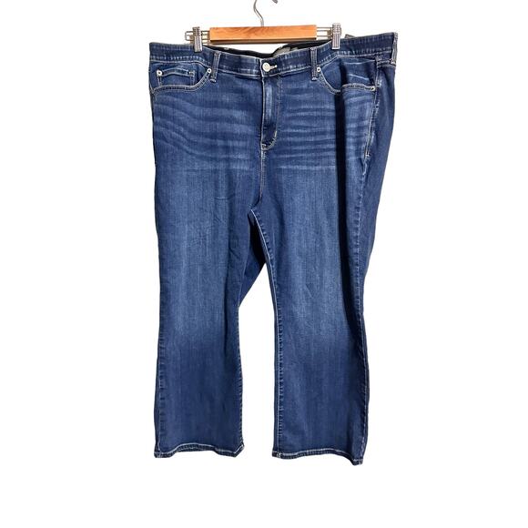Torrid Cropped Jeans Women's Size 24 - Picture 1 of 8